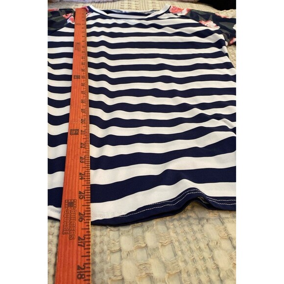 Fashion Blouse Size ? Medium Wide Navy & White Stripes Floral Sleeves Unique Top - Picture 8 of 9